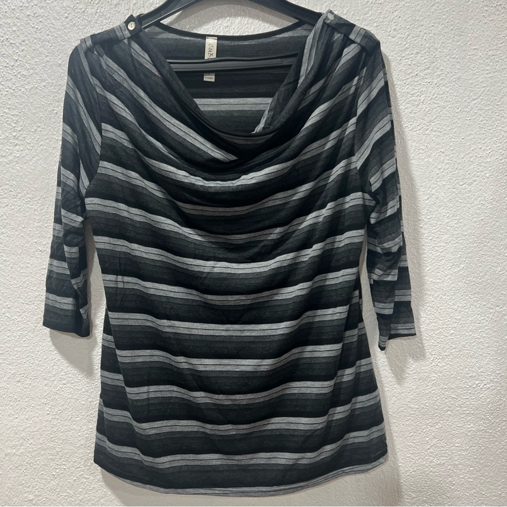 Cubism Striped Black and Gray Women's top‎